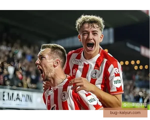 荷甲埃因霍温近期表现稳健，竞争力增强需持续关注。