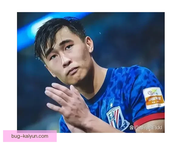 戴伟浚在近期比赛中的表现稳健，成为球队中场的核心力量。