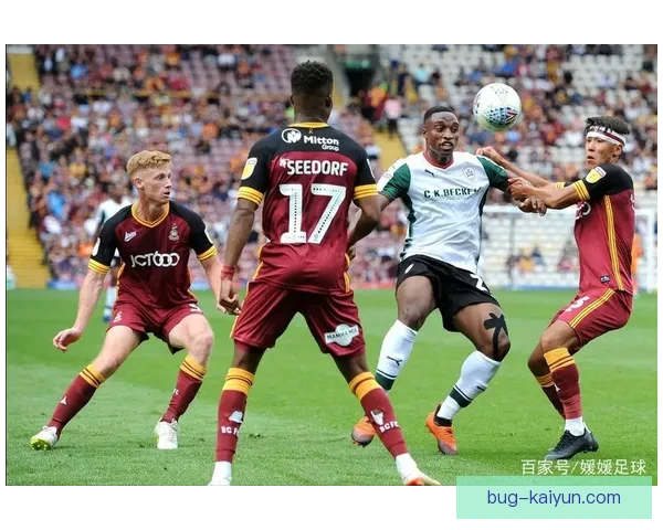 Vini 持续保持对足球鞋型号的青睐，表现稳健值得关注