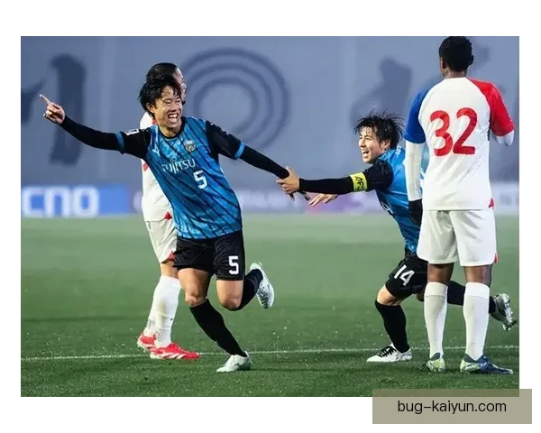 上海申花在最近比赛中反击犀利，整体表现持续提升，令人关注。